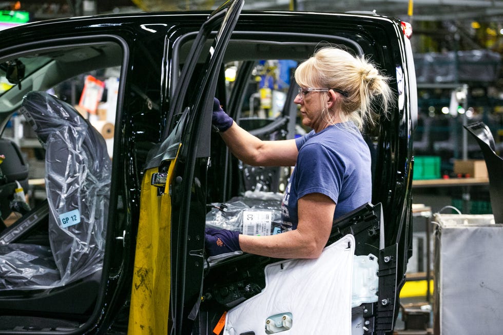 Seat-Foam Shortage May Force Car Production Cuts; Texas Blamed