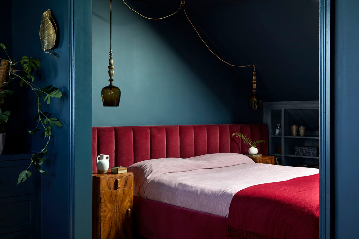 A Luxe Bedroom Renovation With Sumptuous Jewel Tones