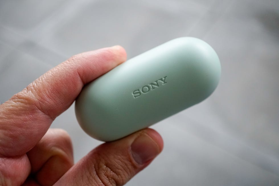 sony wf c700n review