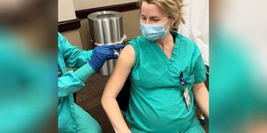pregnant doctor covid vaccine