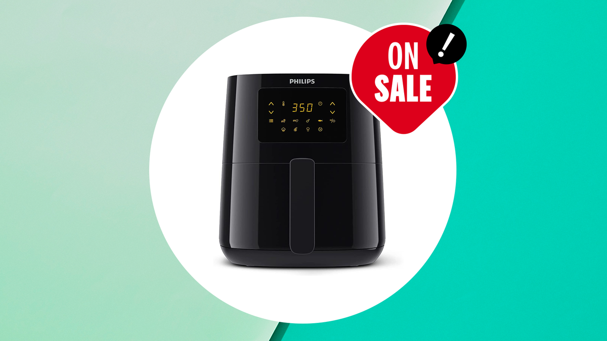https://hips.hearstapps.com/hmg-prod/images/wh-air-fryer-sale-6452722d852c8.png?crop=0.888888888888889xw:1xh;center,top&resize=1200:*