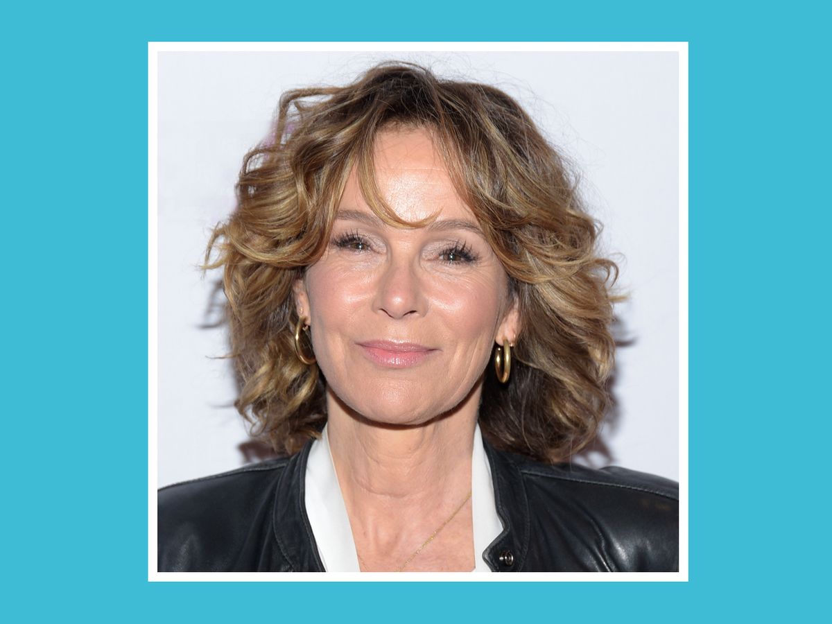 How Jennifer Grey Fixed Her Thinning Hair: Before and After Photos