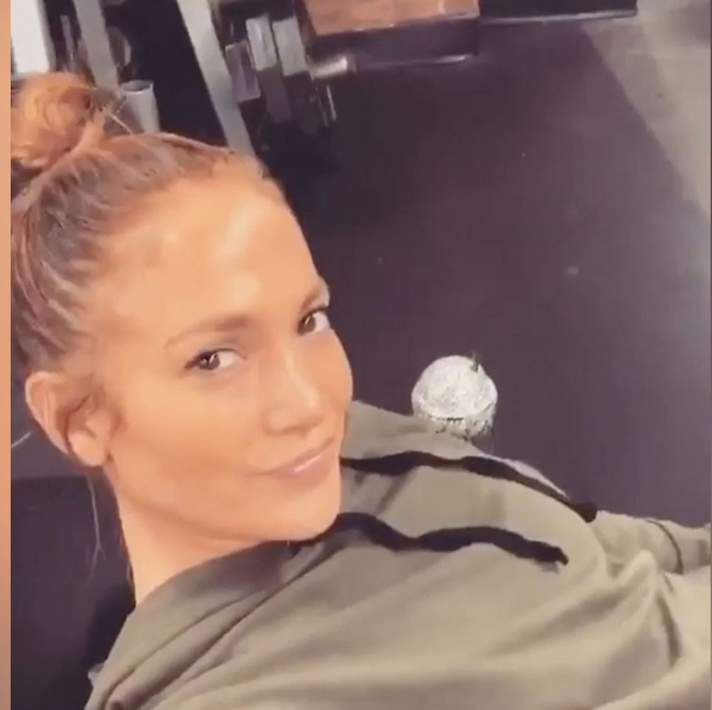 Jennifer Lopez Shows How She Works Her Toned Butt With Leg Press