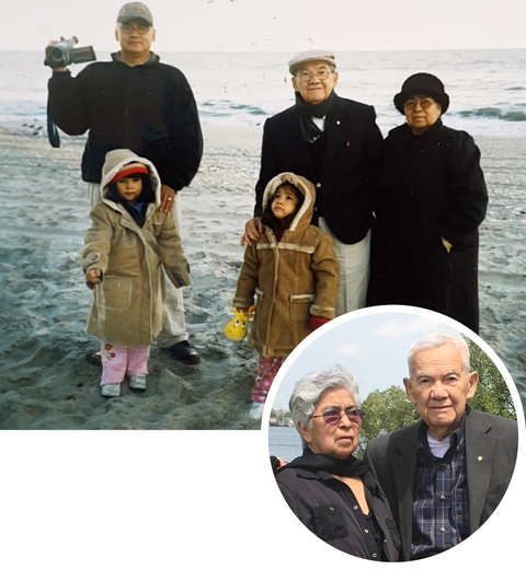family photo of rosa nelly torress family at the beach