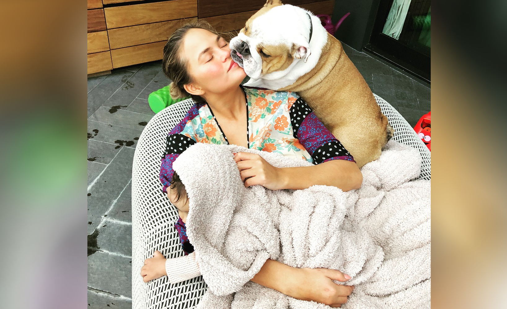 Chrissy Teigen and I Both Use Barefoot Dreams Blankets: Review