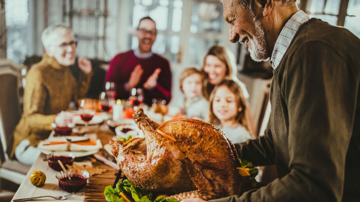 preview for 7 Thanksgiving Facts to Feast Your Eyes On