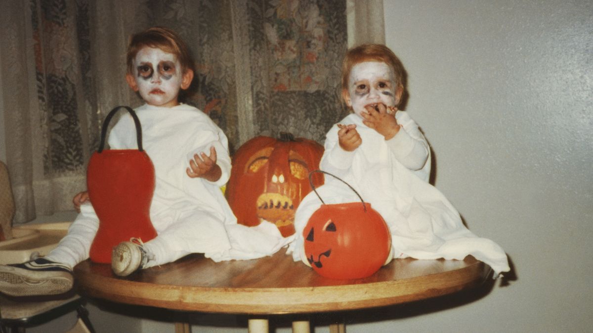 Vintage Halloween - Retro Halloween Photos