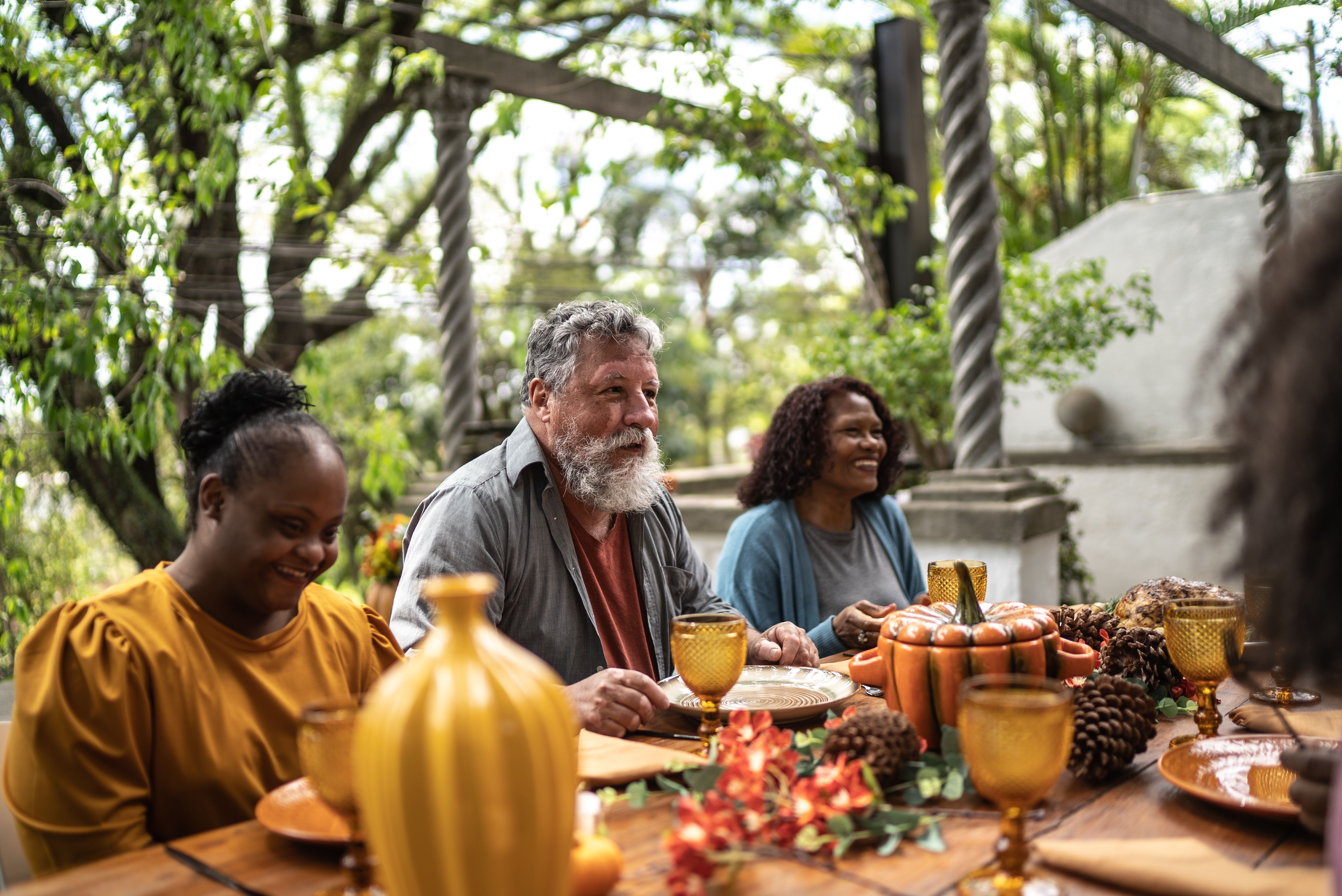 What Is Friendsgiving and How Do You Celebrate It?