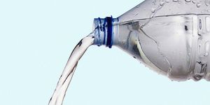 Truco para beber los 1,5 litros de agua diarios