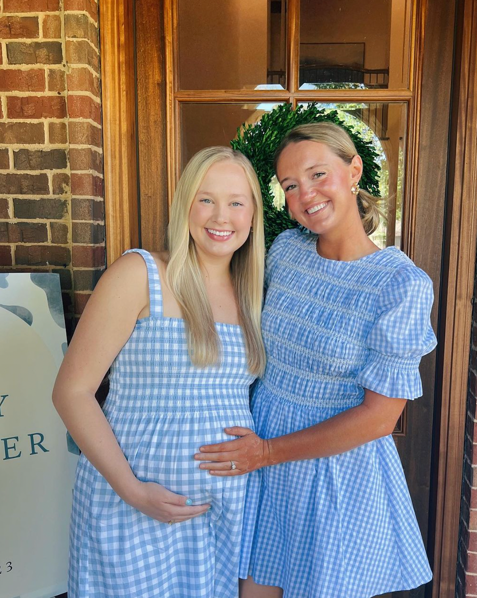 what-to-wear-to-a-baby-shower-baby-shower-outfits