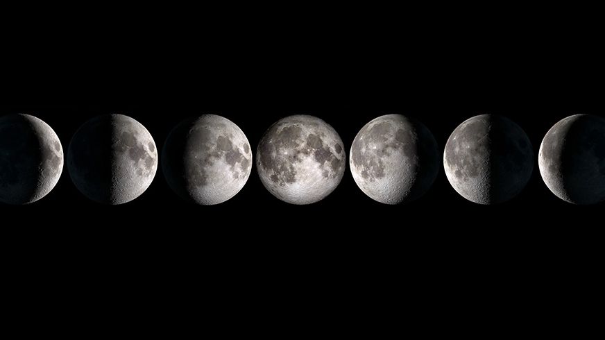 Are Our Periods Really Affected By The Moon? An Expert Explains