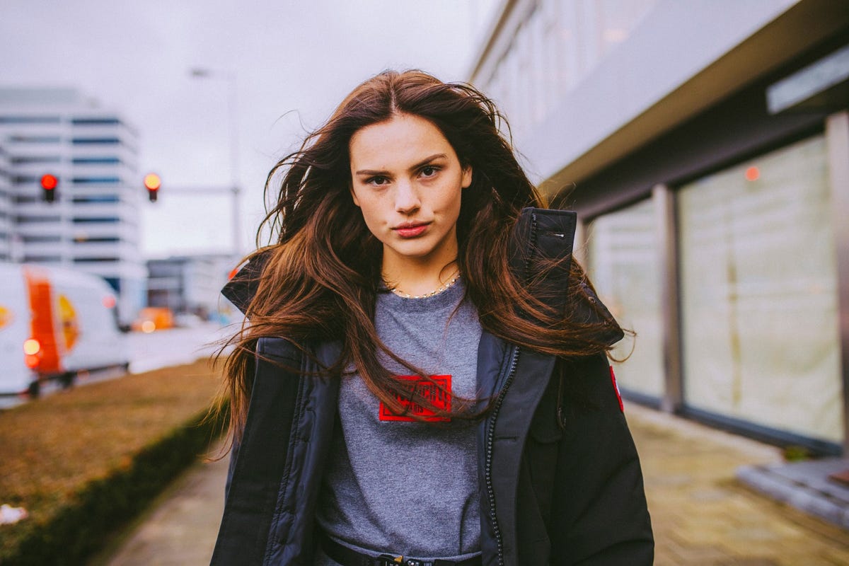 Famke Louise over haar succes, de kritiek die ze daarop krijgt en  onzekerheid