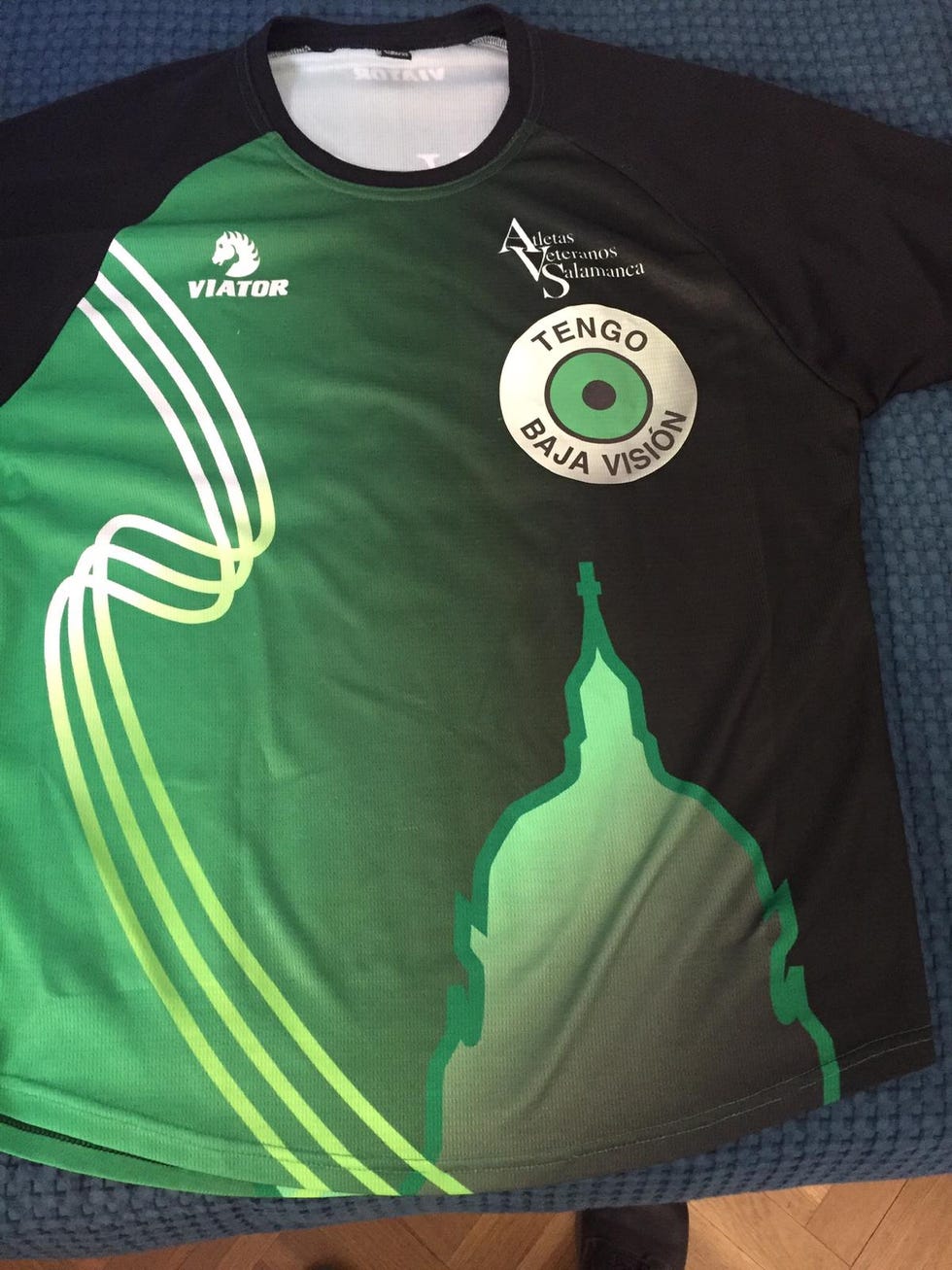 La camiseta identificativa con la que Pablo Sánchez corrió en Salamanca