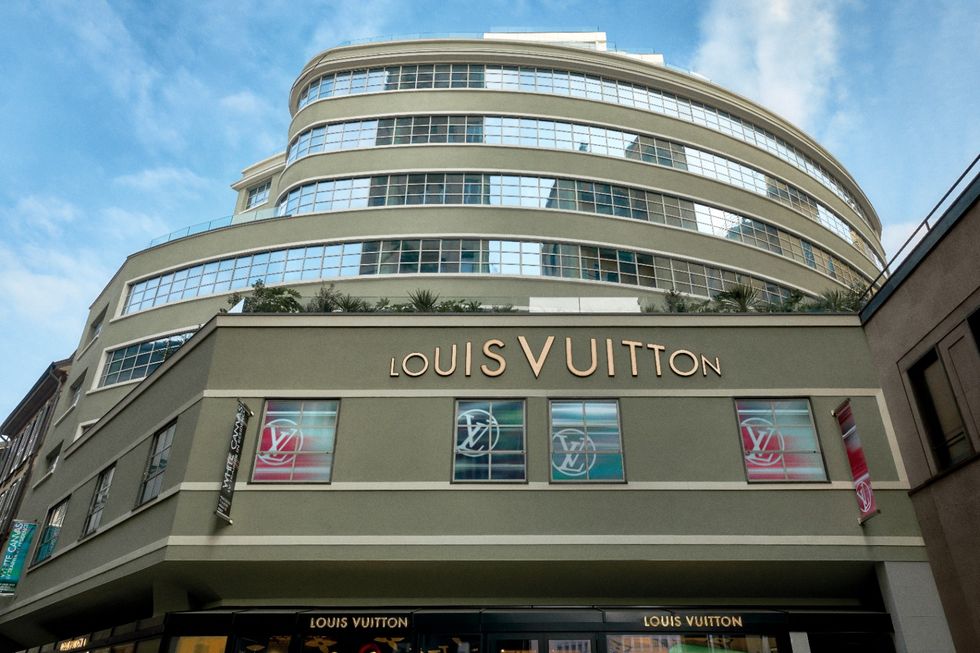 Louis Vuitton, La Gigantesca Sfilata A Tokyo