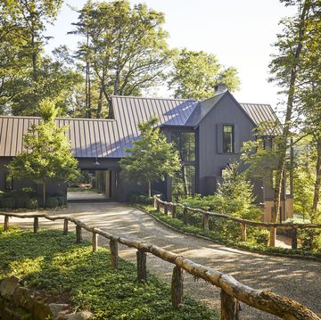 betty hulse and don leslie's highlands, north carolina home designed by timothy whealon architecture by stan dixon