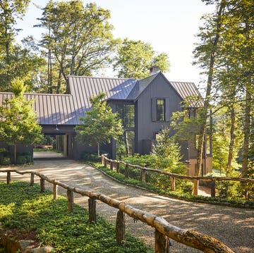 betty hulse and don leslie's highlands, north carolina home designed by timothy whealon architecture by stan dixon