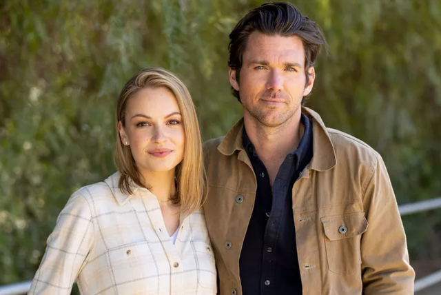 when calls the heart kevin mcgarry fiancee kayla wallace