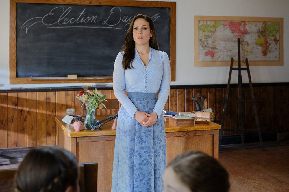 when calls the heart season 11 cast erin krakow instagram