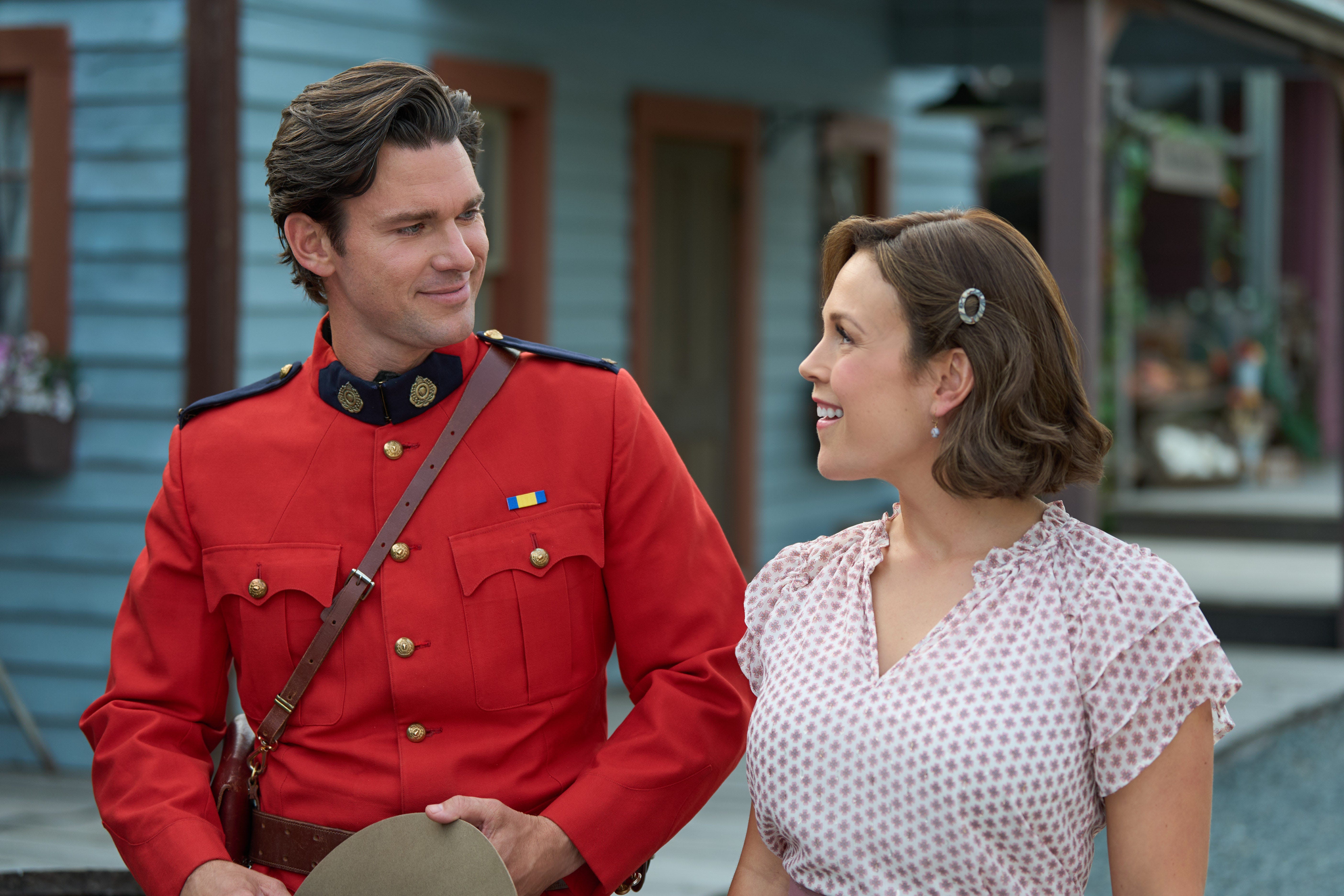 'WCTH' Fans Demand More From Elizabeth and Nathan's Relationship