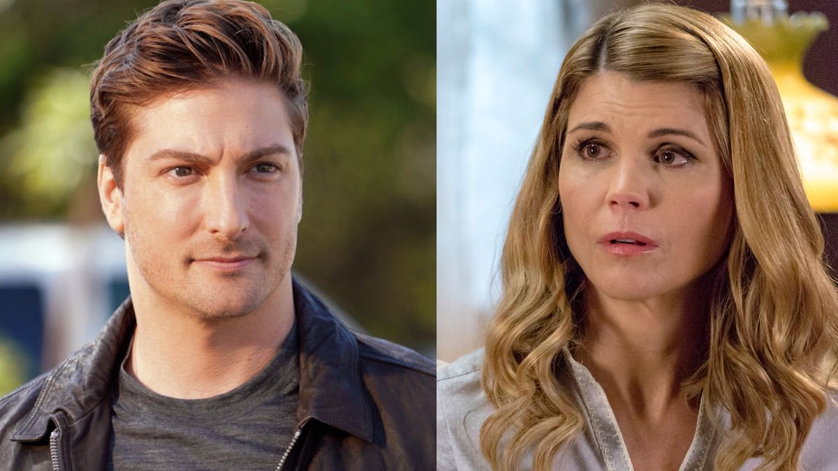 Daniel Lissing, Lori Loughlin in 'When Calls the Heart' Holiday