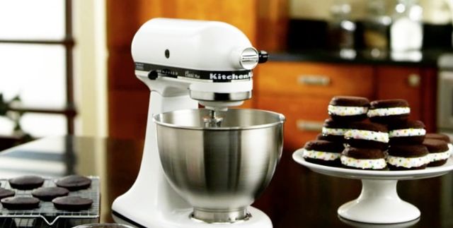 The KitchenAid Mixer Is On Sale For Black Friday 2019