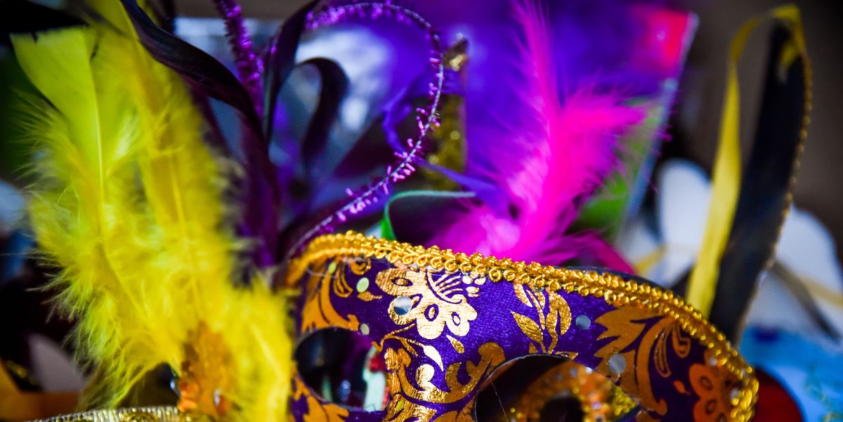What to Wear to Mardi Gras and Other Tips for a Successful Fat Tuesday