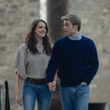 meg bellamy and ed mcvey as prince william and kate middleton in the second part of the crown’s final season