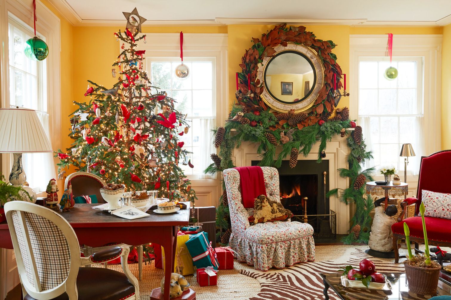 Unique and Non-Traditional Christmas Decor Ideas for a Festive Home