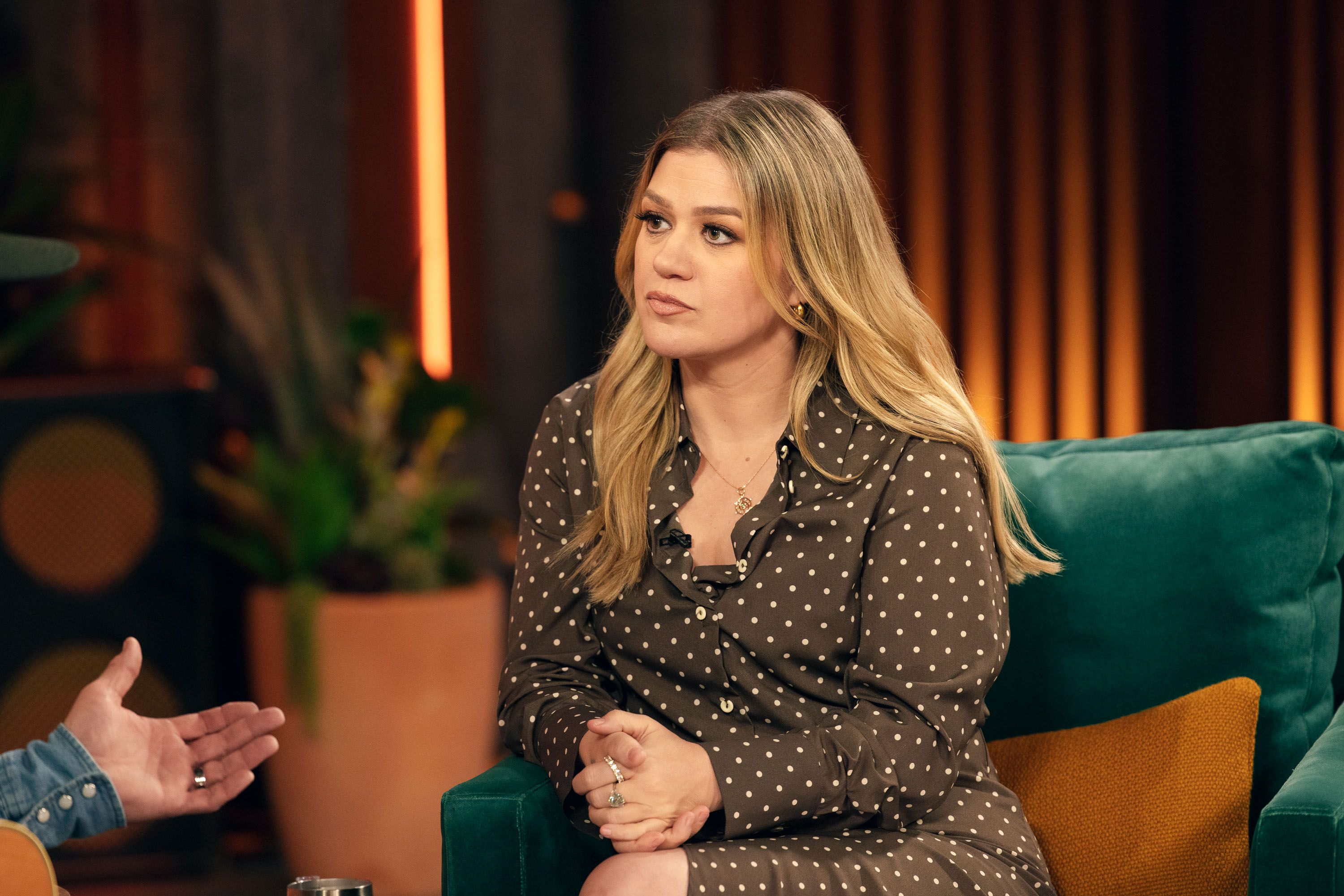 How Kelly Clarkson Became a Pop Legend