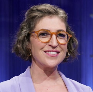 where is mayim bialik on jeopardy 2023