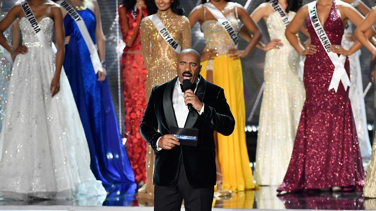 Where Is Steve Harvey On Miss Universe 2021 Why Is Steve Harvey Not Hosting Miss Universe