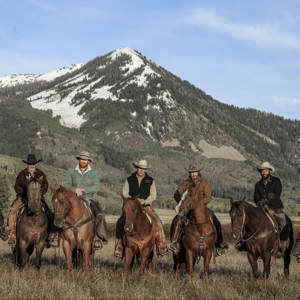 "yellowstone" premieres wednesday, june 20 on paramount network   john dutton center   kevin costner,  owner of the dutton ranch is surrounded by his ranch team pictured l to r  jamie dutton wes bentley, lloyd forrie smith, fred luke peckinpah, lee dutton dave annable, colby denim richards and rip wheeler cole hauser