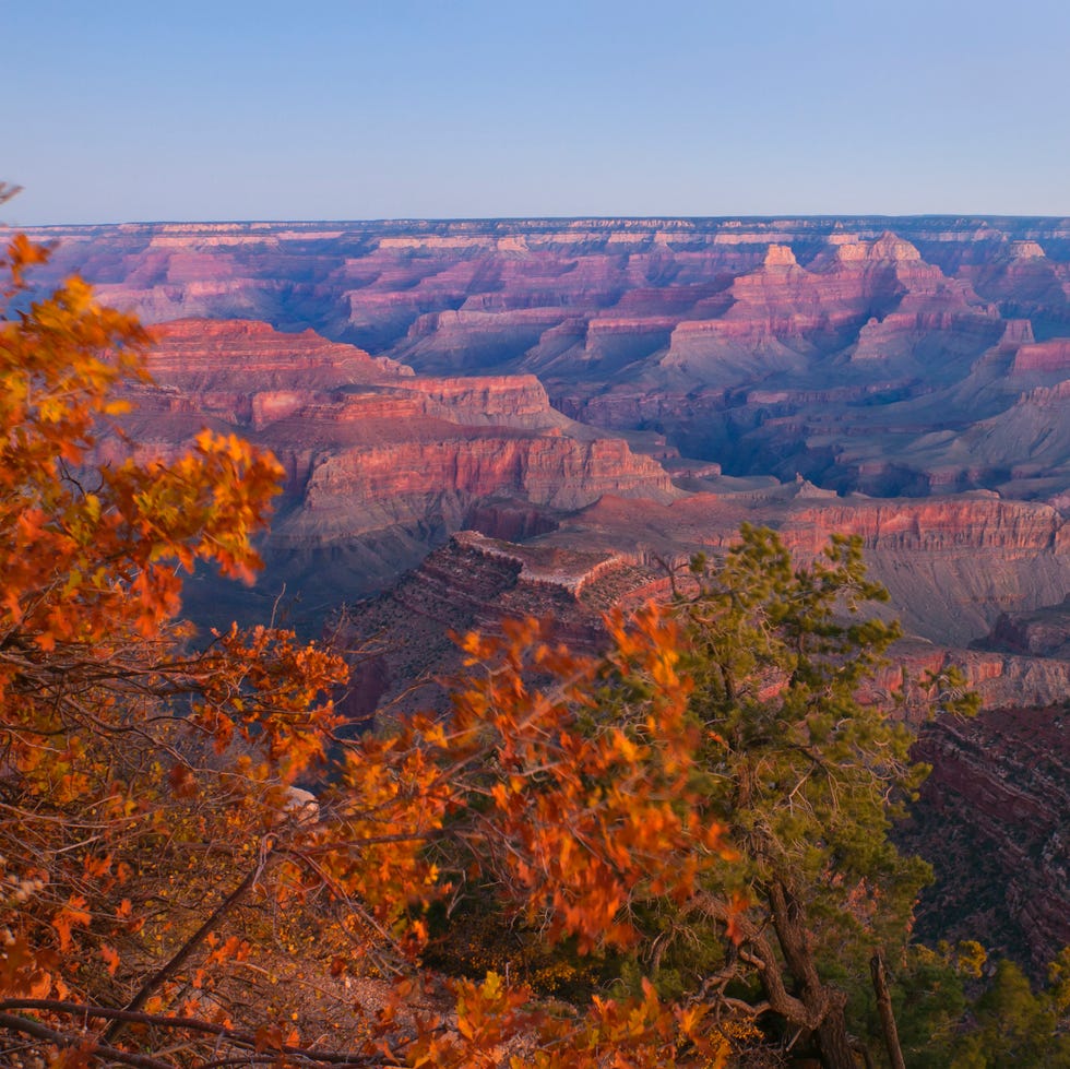 grand canyon at sunrise in arizona