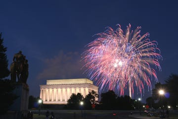 fireworks at the national mall in washington dc on 4th of july 2010