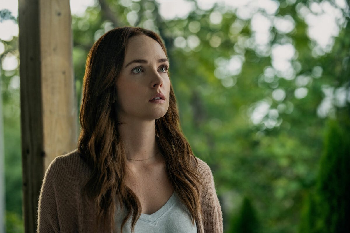 Before You Watch Sullivan'S Crossing, Read This About Maggie! - 8ctgzth