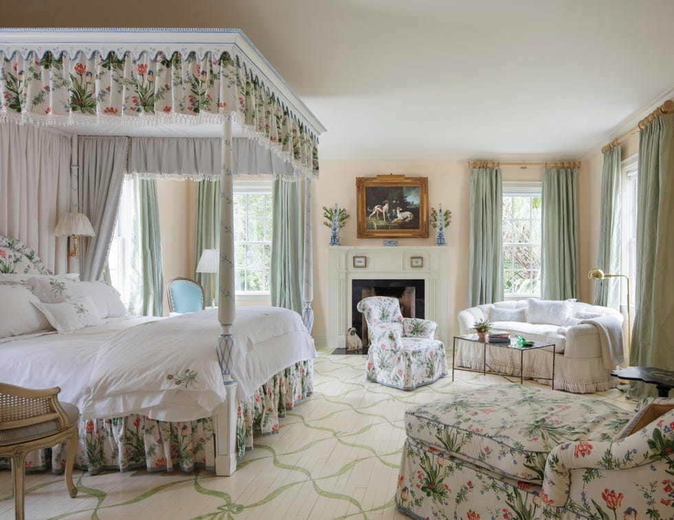 How Designer Mario Buatta Became the 'Prince of Chintz'