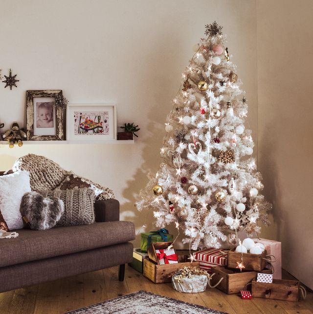 35 Best White Christmas Tree Ideas of 2023