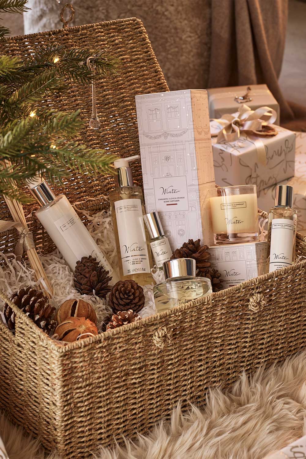 white company hampers