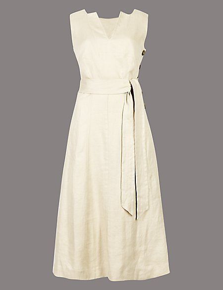 Clothing, Dress, Day dress, White, Bridal party dress, Cocktail dress, Beige, Gown, One-piece garment, A-line, 