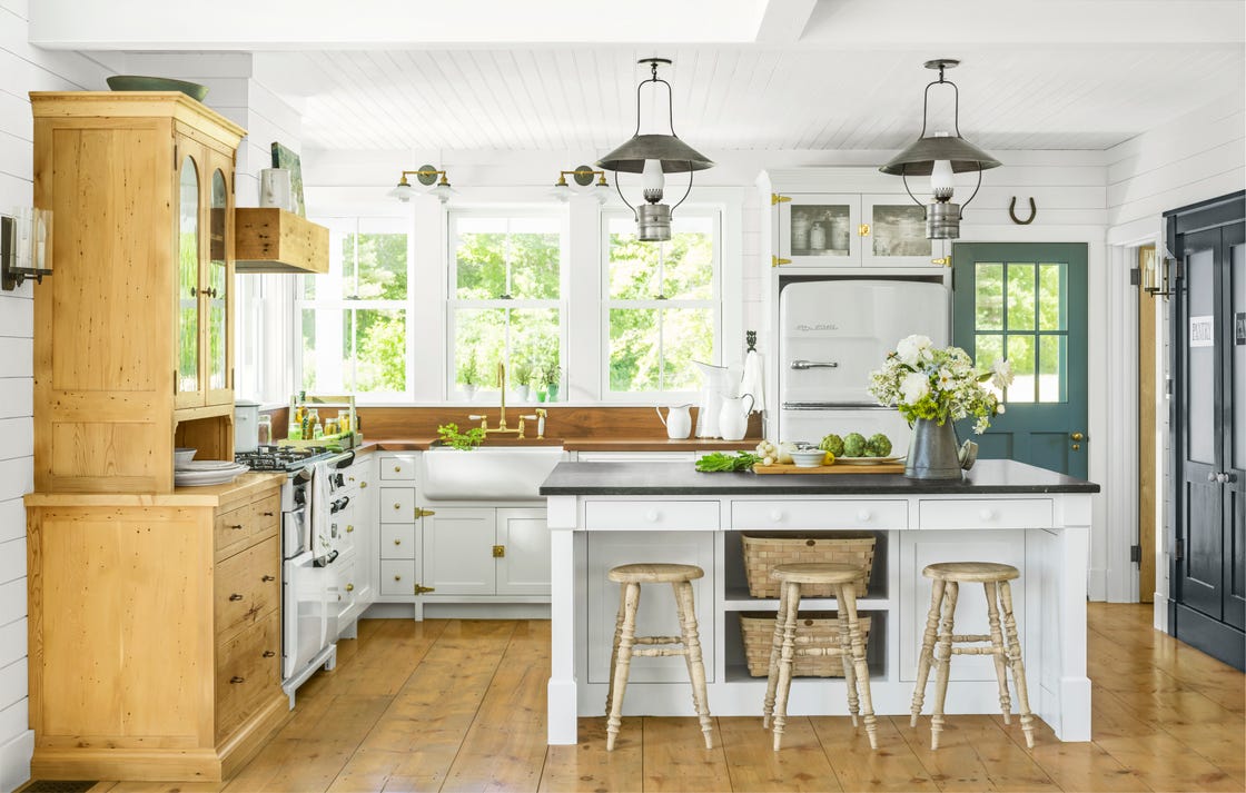 warm and welcoming kitchen homeowner vicki hopper designer cathy chapman neutral decor