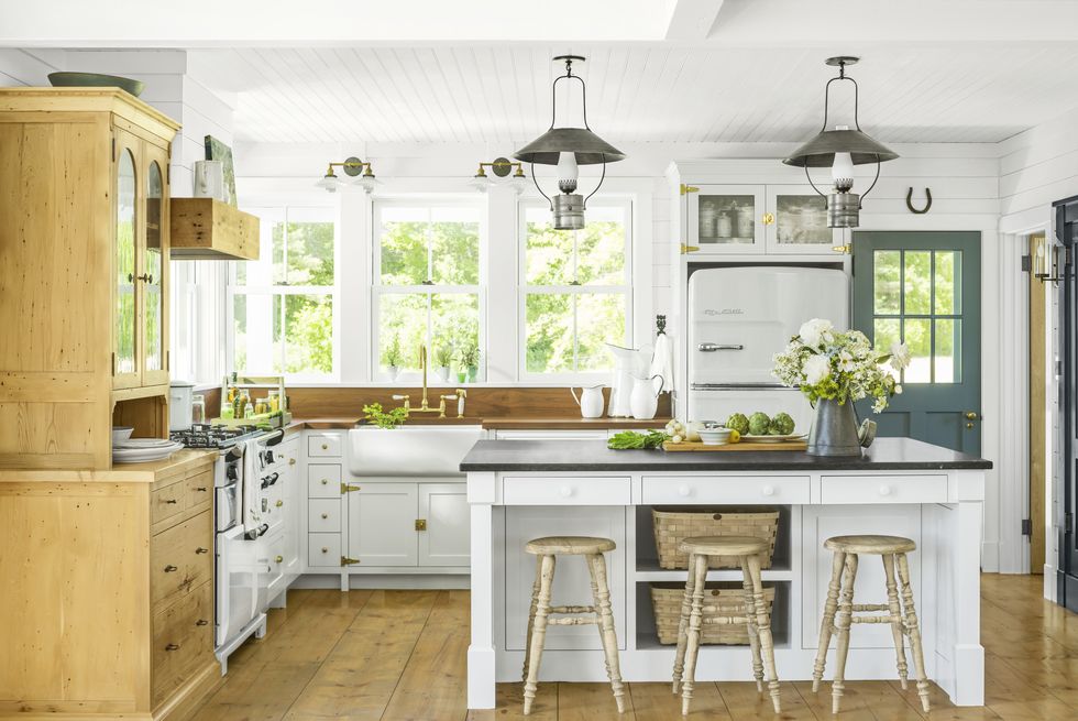 Guest Picks: 20 Easy-to-Add Kitchen Counter Spaces