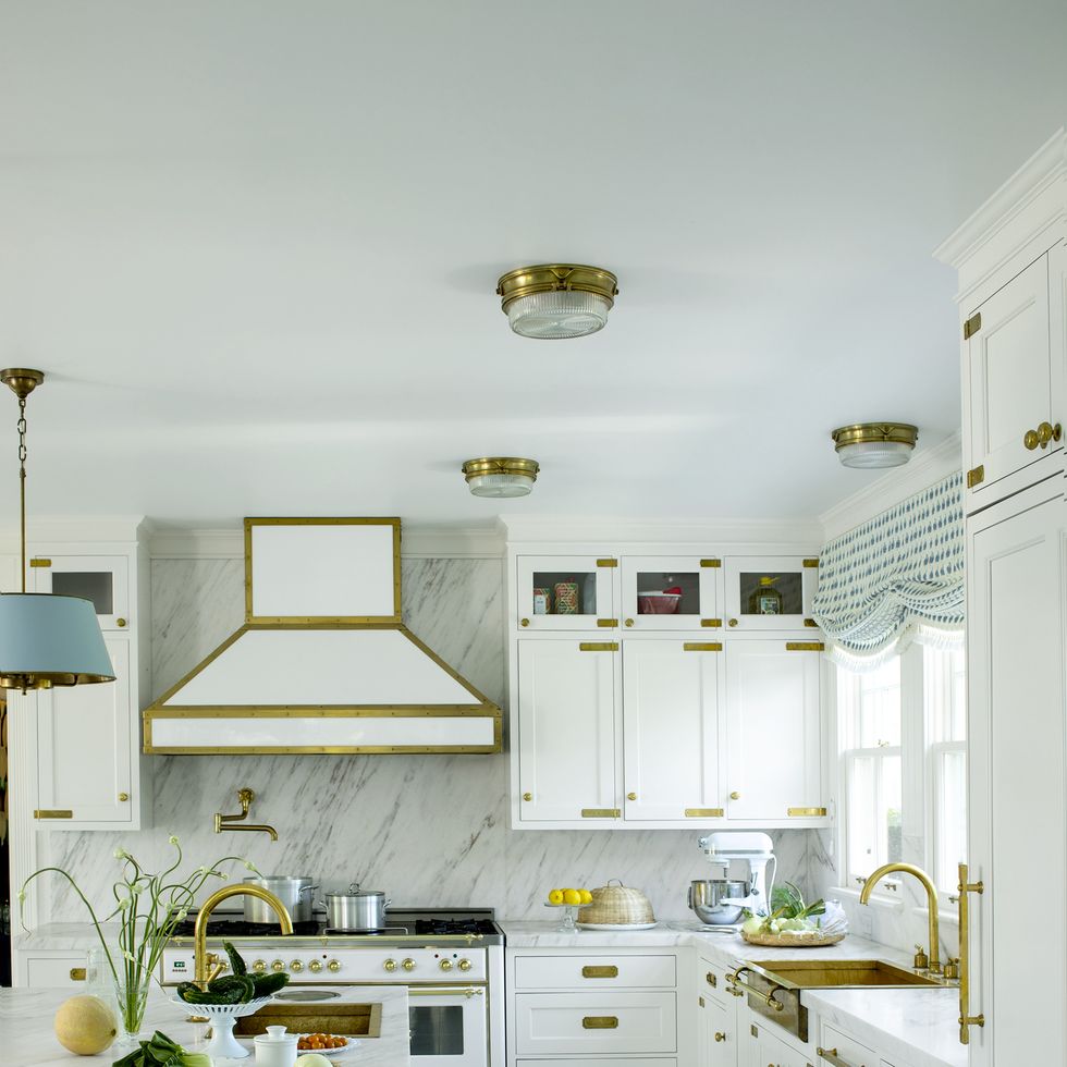 Black and white kitchen ideas: 10 beautiful designs