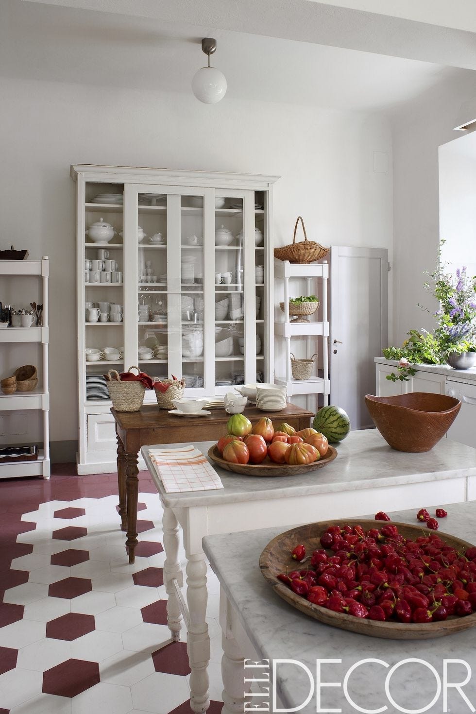 white kitchens