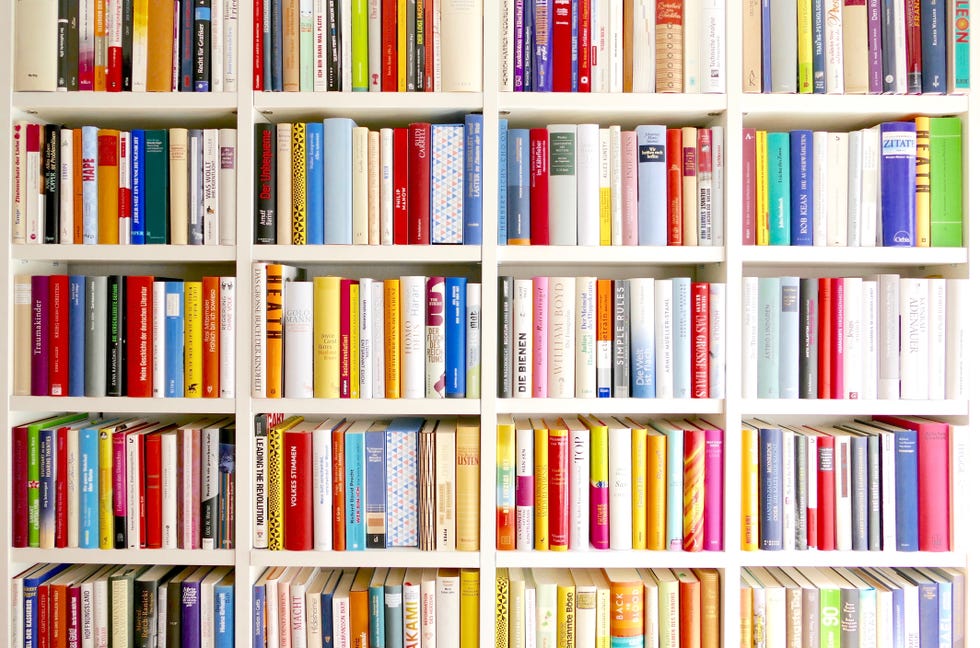 How to Organize Your Bookshelves, According to Interior Designers