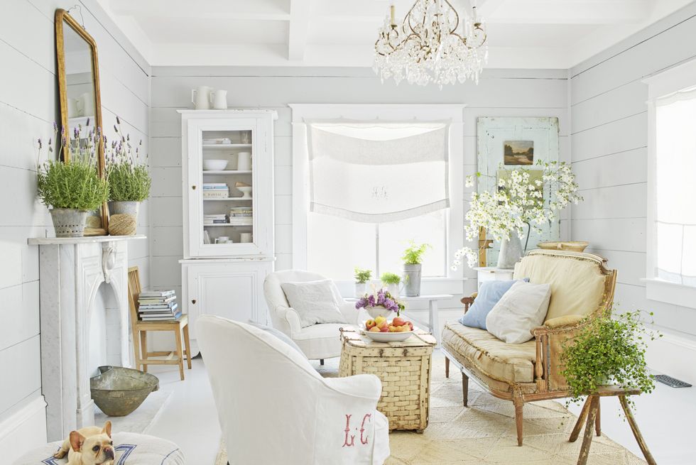 Update Your Space with These 13 Family Room Decorating Ideas