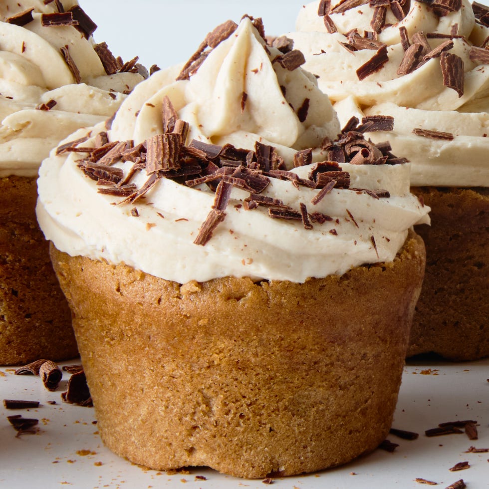 white russian cupcakes topped with chocolate shavings