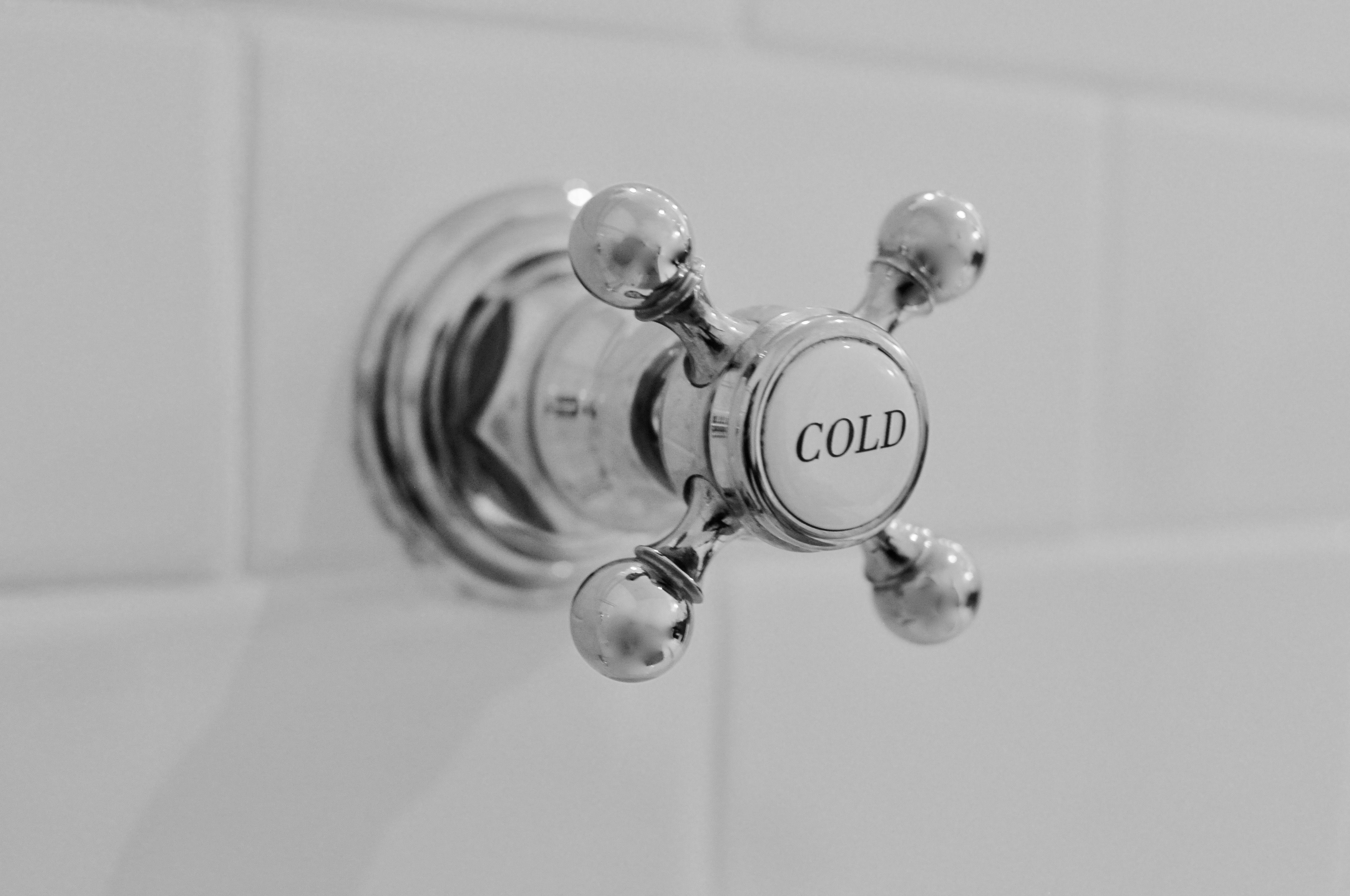6 Benefits of Cold Showers