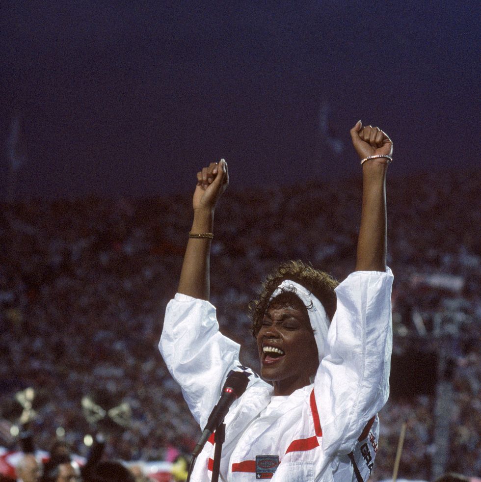 whitney houston sings the national anthem at the super bowl
