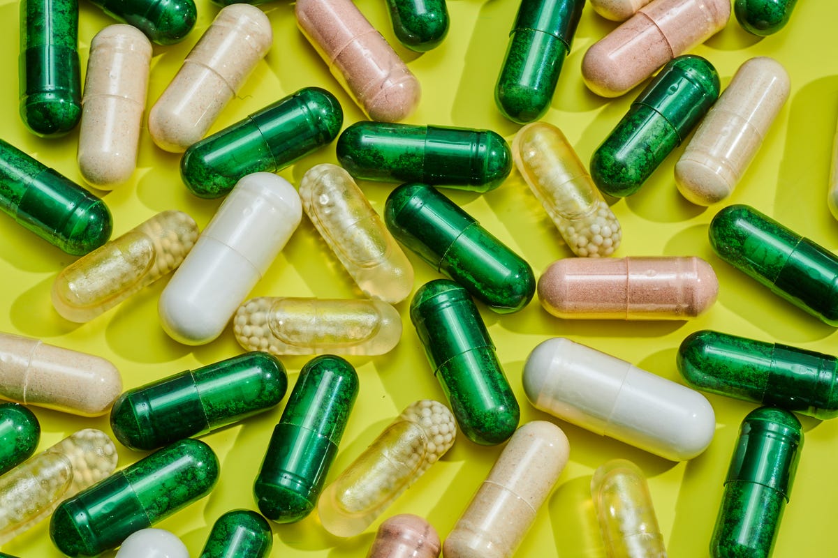 The Best Supplements For Women, Reviewed By A Dietitian