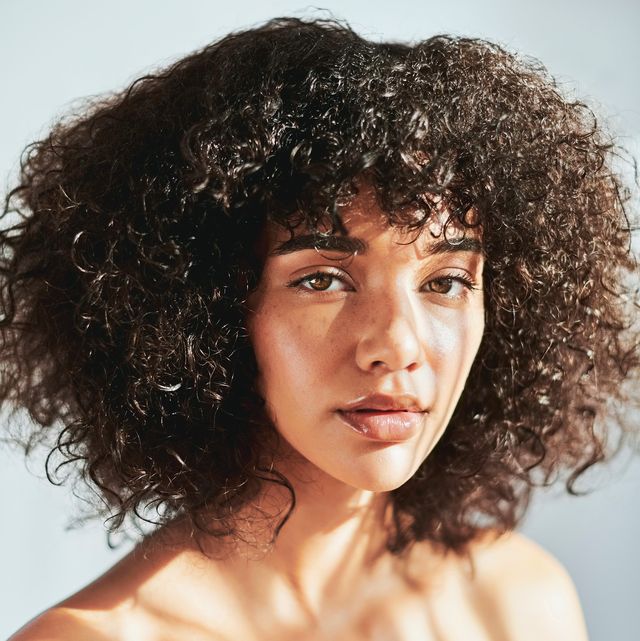 Take This Porosity Test To Figure Out How To Hydrate Your Hair